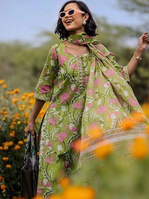 women floral printed regular kurta with salwar & with dupatta 3