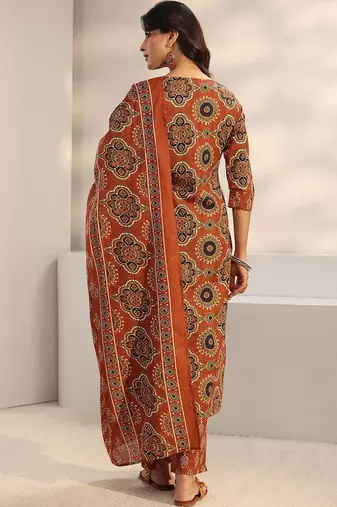 women ethnic motifs printed regular mirror work kurta with trousers & with dupatta