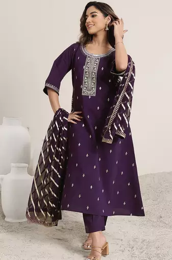 women floral embroidered regular sequinned kurta with trousers & with dupatta