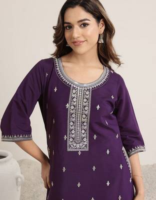 women floral embroidered regular sequinned kurta with trousers & with dupatta 3
