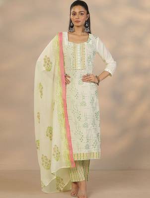 women ethnic motifs printed regular thread work kurta with trousers & with dupatta 1