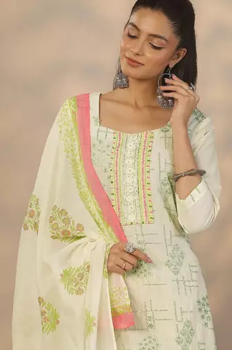 women ethnic motifs printed regular thread work kurta with trousers & with dupatta