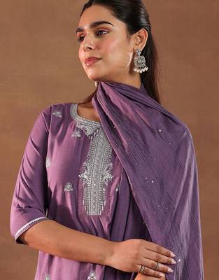 floral embroidered straight gotta patti kurta with trousers & dupatta 2