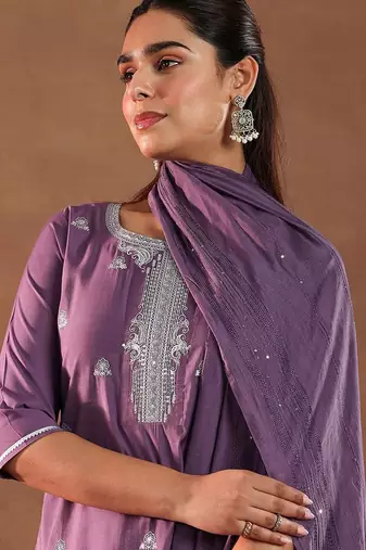 floral embroidered straight gotta patti kurta with trousers & dupatta