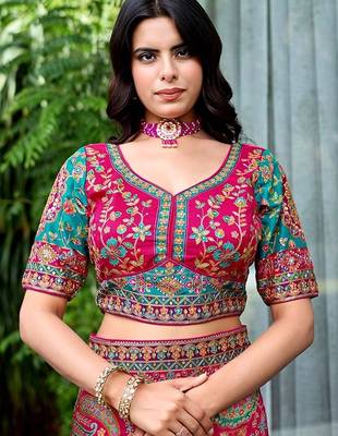 Pink paisley embroidered designer saree 5