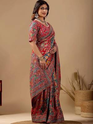 Red floral embroidered silk blend designer banarasi saree 2