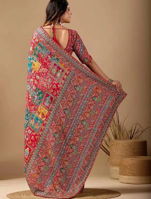 Red floral embroidered silk blend designer banarasi saree 4