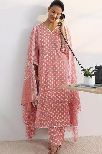 women ethnic motifs printed regular kurta with trousers & with dupatta