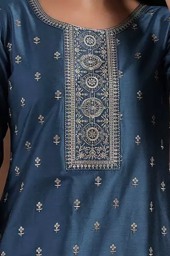 floral embroidered straight sequinned kurta with trousers & dupatta