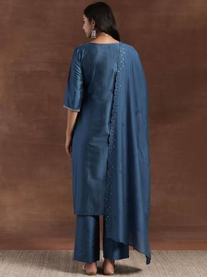 floral embroidered straight sequinned kurta with trousers & dupatta 5
