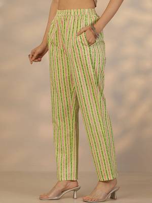 women ethnic motifs printed regular thread work kurta with trousers & with dupatta 3