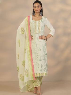 women ethnic motifs printed regular thread work kurta with trousers & with dupatta 7