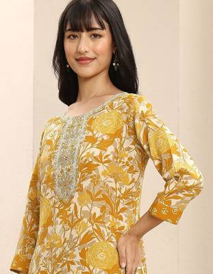 libas mustard floral printed straight suit set with dupatta 6