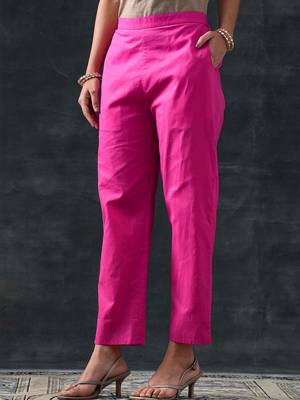 women ethnic motifs printed regular kurta with trousers & with dupatta 3