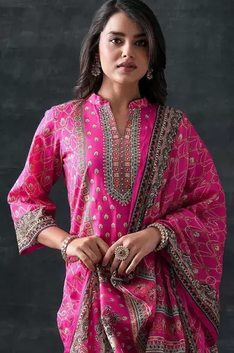 women ethnic motifs printed regular kurta with trousers & with dupatta