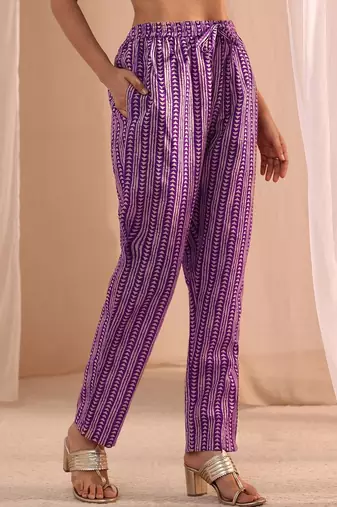 women ethnic motifs printed regular thread work kurta with trousers & with dupatta