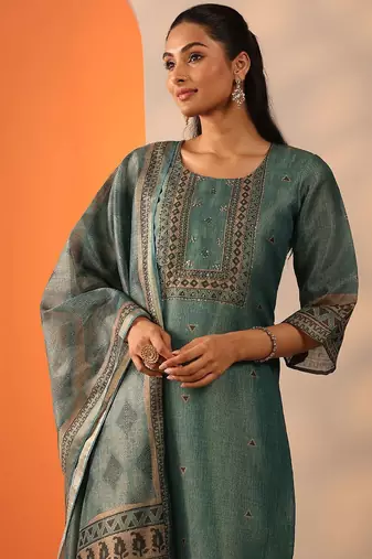 geometric embroidered sequinned straight kurta with trousers and dupatta