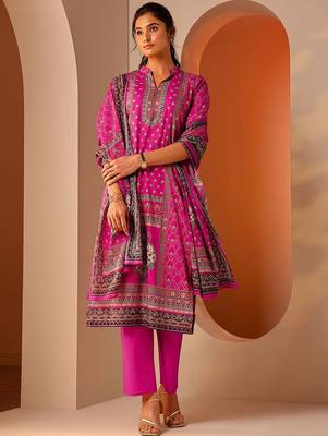 ethnic motifs printed mandarin collar straight kurta with trousers & dupatta 2
