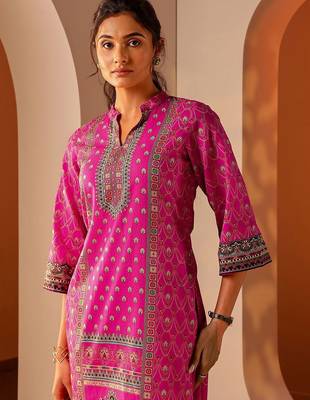 ethnic motifs printed mandarin collar straight kurta with trousers & dupatta 3