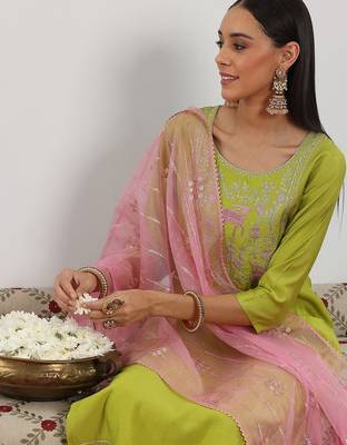 green and pink floral zari yoke design straight kurta with trouser & dupatta 2