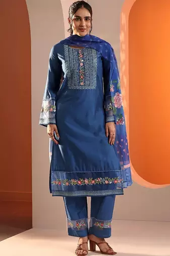 women floral embroidered regular thread work kurta with trousers & with dupatta
