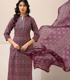 women ethnic motifs printed regular thread work kurta with trousers & with dupatta
