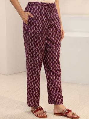 women ethnic motifs printed regular thread work kurta with trousers & with dupatta 4