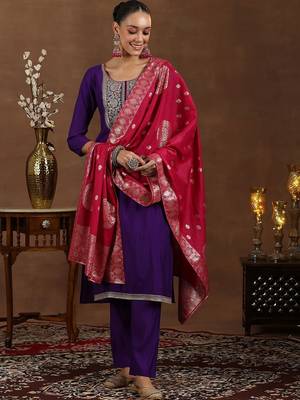 floral yoke design sequinned straight kurta with trouser & dupatta 5