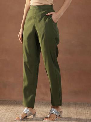 olive green floral embroidered sequinned straight kurta with trousers & dupatta 7