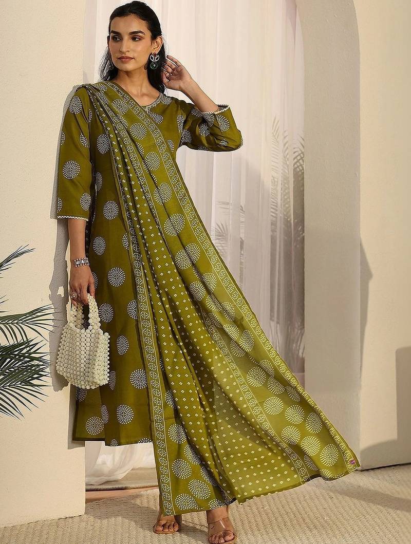 women ethnic motifs printed regular thread work kurta with trousers & with dupatta
