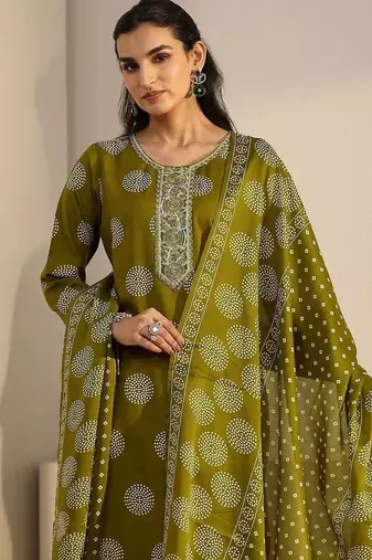 women ethnic motifs printed regular thread work kurta with trousers & with dupatta