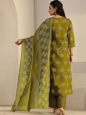 women ethnic motifs printed regular thread work kurta with trousers & with dupatta 6