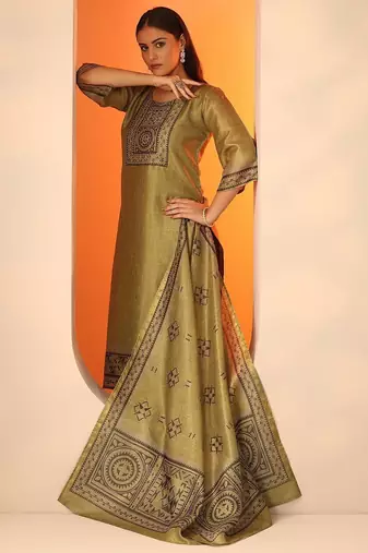 floral yoke design thread work straight kurta with trouser and dupatta