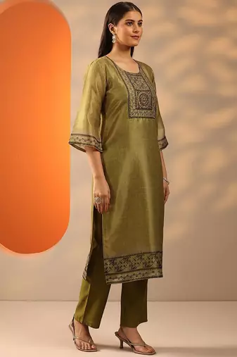 floral yoke design thread work straight kurta with trouser and dupatta