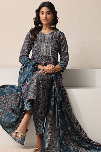 women ethnic motifs printed regular thread work kurta with trousers & with dupatta