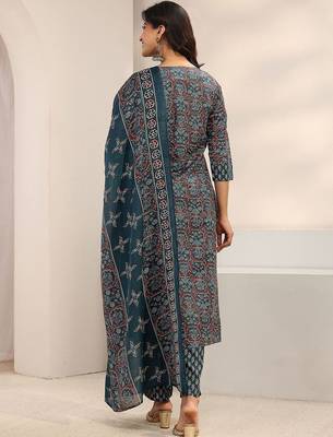 women ethnic motifs printed regular thread work kurta with trousers & with dupatta 6
