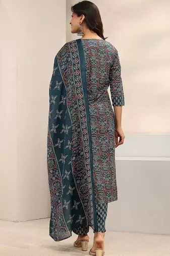 women ethnic motifs printed regular thread work kurta with trousers & with dupatta