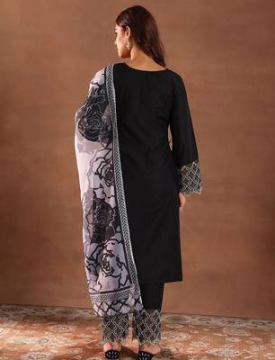 round neck panelled beads work straight kurta with trousers & dupatta 5