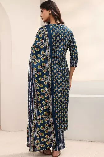 women ethnic motifs printed regular thread work kurta with trousers & with dupatta