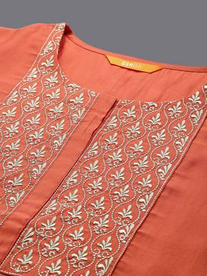 women floral embroidered kurta with trousers & with dupatta kurta sets 3