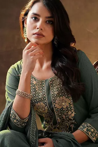 floral embroidered thread work straight kurta with trousers & dupatta