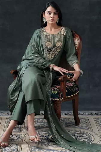floral embroidered thread work straight kurta with trousers & dupatta
