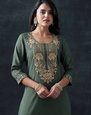 floral embroidered thread work straight kurta with trousers & dupatta 6