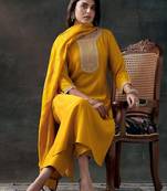 women floral yoke design sequinned kurta with trousers & with dupatta