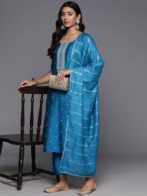 floral embroidered zari regular kurta with trousers dupatta 8