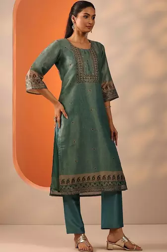 women ethnic motifs regular thread work kurta with trousers & with dupatta