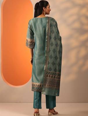 women ethnic motifs regular thread work kurta with trousers & with dupatta 5