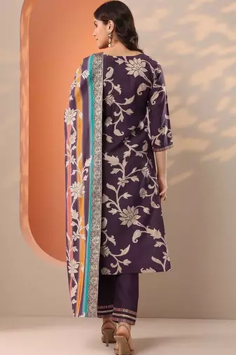 women floral printed regular thread work kurta with trousers & with dupatta