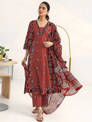 women ethnic motifs printed regular cotton blend kurta with trousers & with dupatta 1