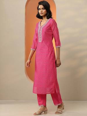 bandhani printed thread work straight kurta with trousers & dupatta 3